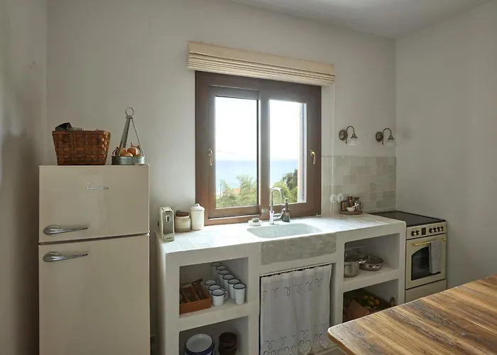 Case de vacanță The Light House Chorefto